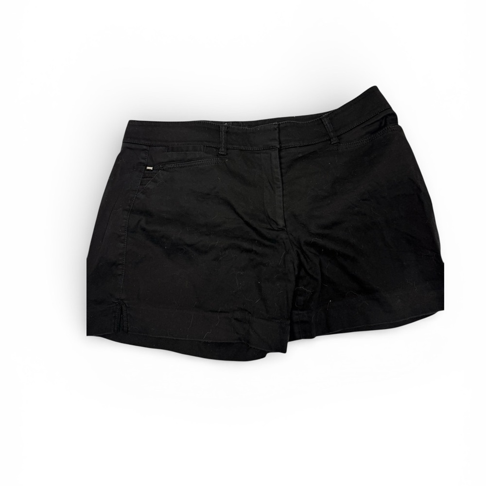 🆕 White House Black Market black shorts size 12
